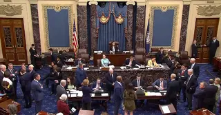 সরকারি অচলাবস্থা নিরসনে প্রতিনিধি পরিষদের দিকে তাকিয়ে ট্রাম্প প্রশাসন